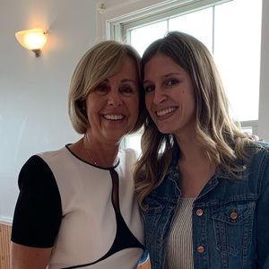 Meet your Posher, Holly